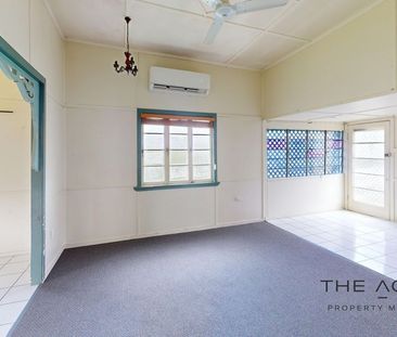 Charming Two-Story Home - Photo 3