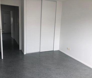 Location Maison 4 pièces 95m² VILLENAVE D ORNON 33140 - Photo 2