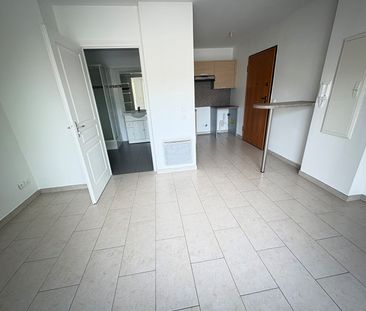 Location Appartement 1 pièce 24m² - Photo 3