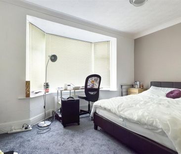 4 bedroom terraced house to rent - Photo 5