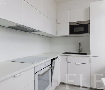 Pronájem bytu 2+1 53 m² - Photo 1
