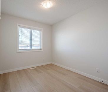 80 Cornerbrook Gate Northeast, Calgary - Photo 2