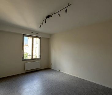 A LOUER - T2 de 42,25 m2 - Nancy, secteur place Carnot - Photo 6