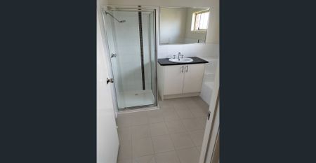 STYLISH TOWNHOUSE IN THE HEART OF HEIDELBERG - Photo 3