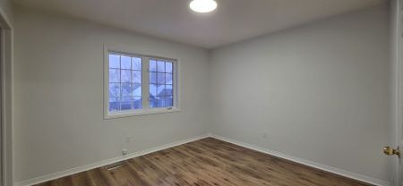 For Lease - 674 Brasswinds Trail, Oshawa, Ontario - Photo 4