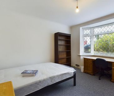 4 bedroom terraced house to rent - Photo 3