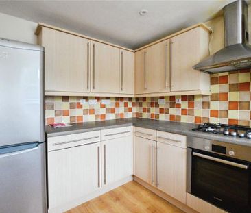 4 bedroom terraced house to rent - Photo 6