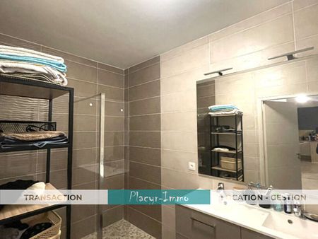 Location Appartement 3 pièces 70m² - Photo 4