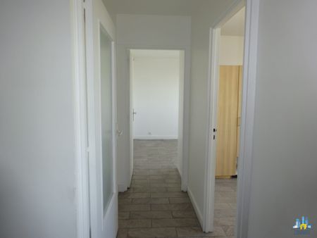 Location Appartement 3 pièces 62m² COURBEVOIE 92400 - Photo 4