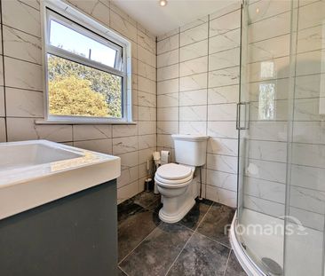 property to rent - Photo 1