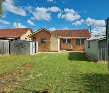 Neat & Tidy Three Bedroom Home. - Photo 1