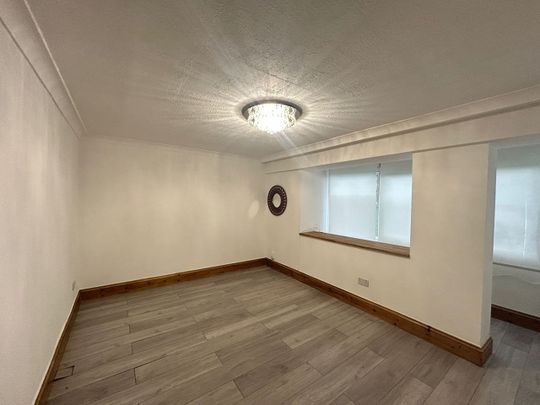 2 Bed Maisonette, The Weymarks, N17 - Photo 1