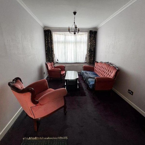 1 bedroom property to rent - Photo 1