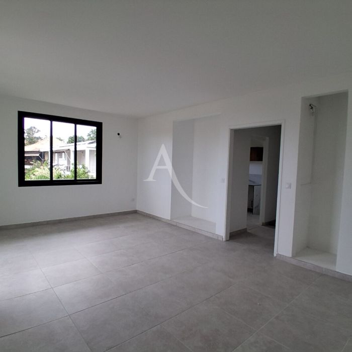 Location Appartement 76m² 3 pièces Fort de france - Photo 1