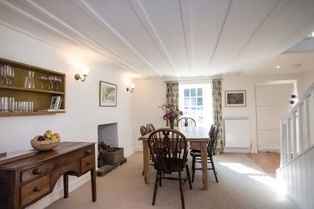 2 bedroom terraced house to rent - Photo 3