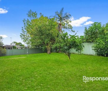 “Spacious 4-bedroom plus extra utility room located in the heart of... - Photo 6