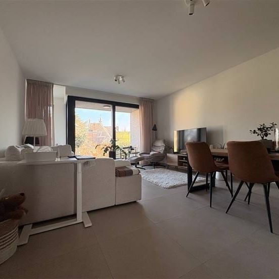 Appartement te huur - Photo 1