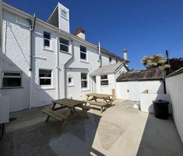 Kings Avenue, Falmouth, TR11 - Photo 1