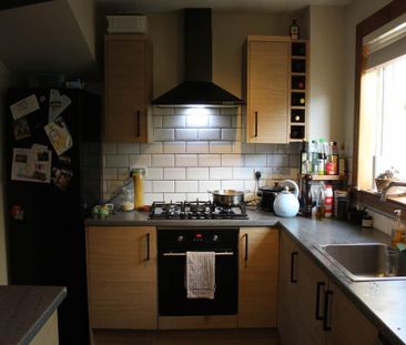 2 bedroom semi-detached villa to rent - Photo 5