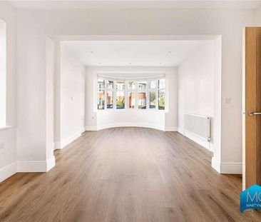 Hyde Park Avenue, London, N21 - Photo 1