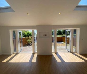 Lockwood Avenue, Mirfield, WF14 - Photo 6