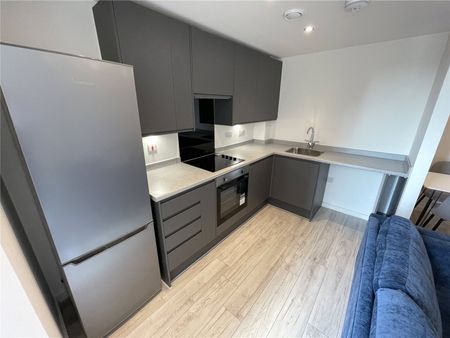 1 bedroom Flat To Rent - Photo 2