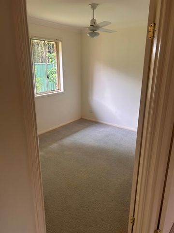 Springfield Lakes - Photo 2