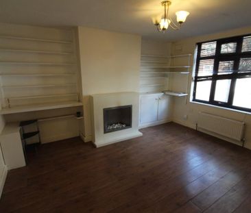 2 bedroom end of terrace house to rent - Photo 4