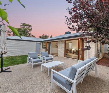 Spacious, Stylish and Seamlessly Connected - Photo 2