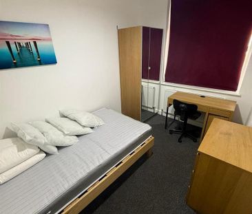 4 bedroom house share to rent - Photo 4