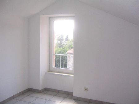 Location Appartement 2 pièces 52m² LABEGUDE 07200 - Photo 2
