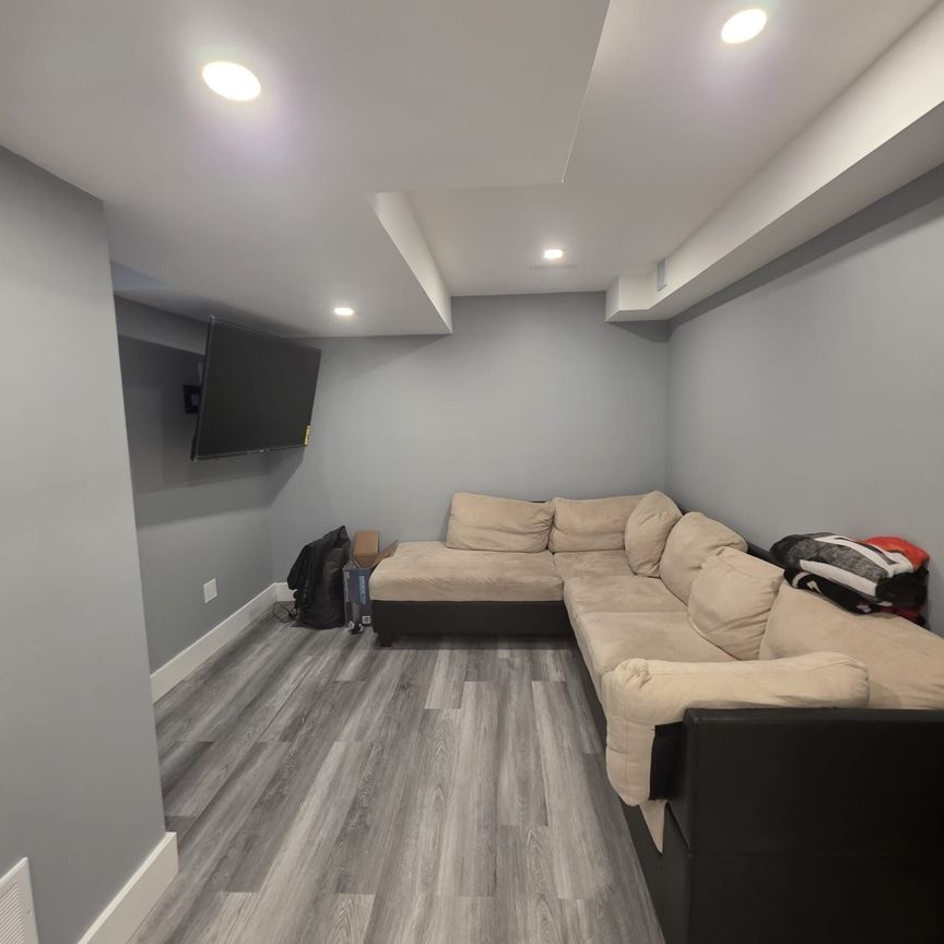 For Lease - 103 Archer Avenue, Collingwood, Ontario - Photo 1