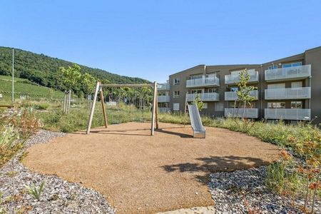 Première location - Quartier familial à proximité de la ville - Photo 4