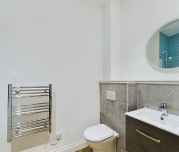 2 bedroom flat to rent - Photo 6