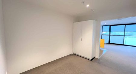 The Orange - Photo 2