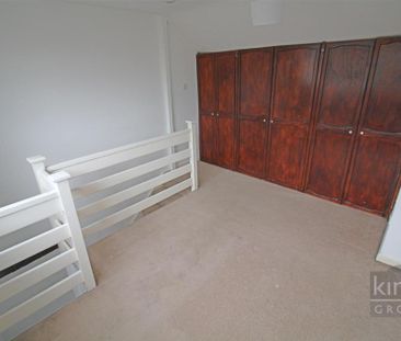 3 bedroom terraced house to rent - Photo 5