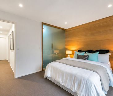 Stylish Multi-Level Townhouse in the Heart of Paddington - Photo 4