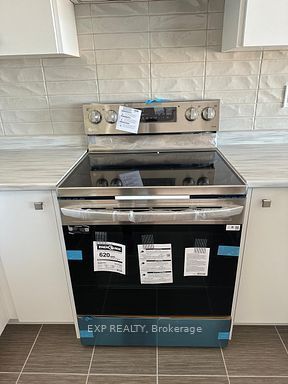 For Lease - 54 ROWLOCK Street, Welland, Ontario - Photo 5