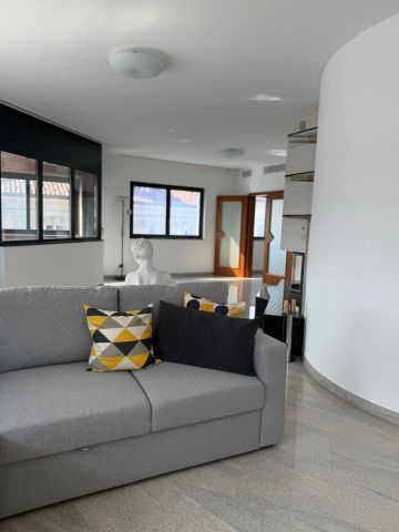 5 Zimmer, 170 m², 4. Stock - Photo 2