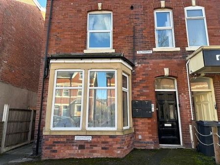 1 bedroom flat to rent - Photo 2