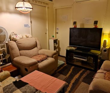 Cabramatta - Photo 3