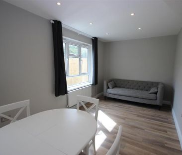 4 bedroom house to rent - Photo 1