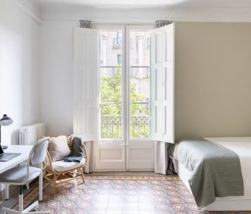 Carrer de Bailèn, Barcelona, Catalonia 08010 - Photo 2