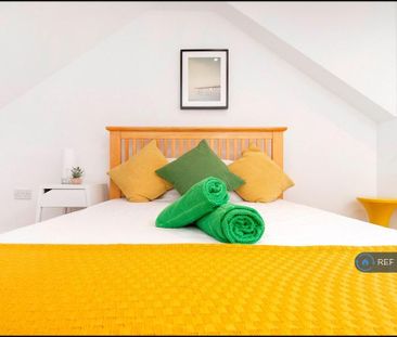 1 bedroom in a house share to rent - Photo 4