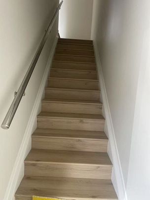 BRAND NEW 5 Bedroom Home in Flat Bush - Photo 1