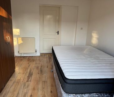 Room in a Shared House, Eclipse Road, E13 - Photo 5