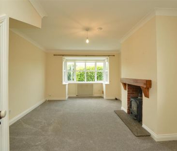 2 bedroom semi-detached house to rent - Photo 1