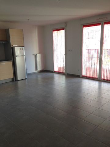location Appartement T3 DE 67.2m² À LYON - Photo 3
