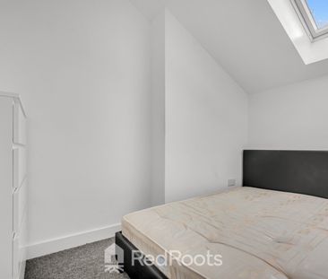 1 bed flat to rent in King Cross Street, Halifax, HX1 - Photo 2