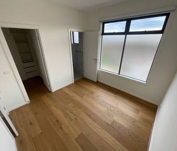 Springvale - Photo 2